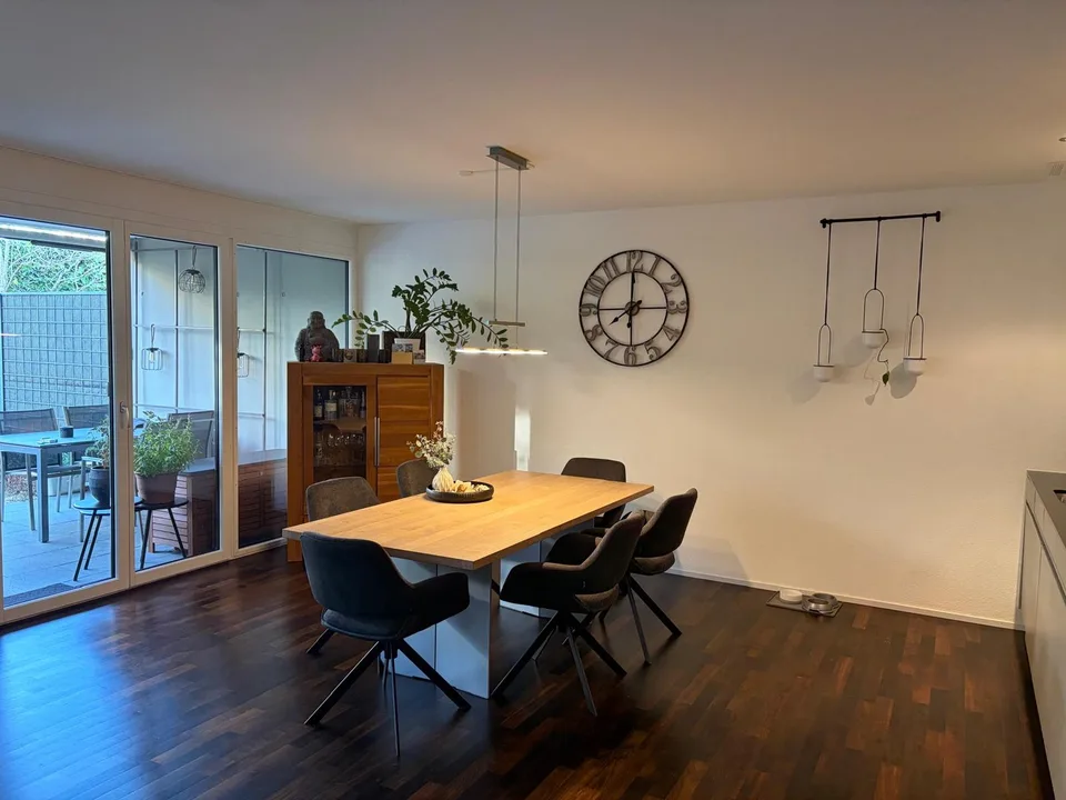 Helle 3,5 Zimmer Gartenwohnung zu vermieten