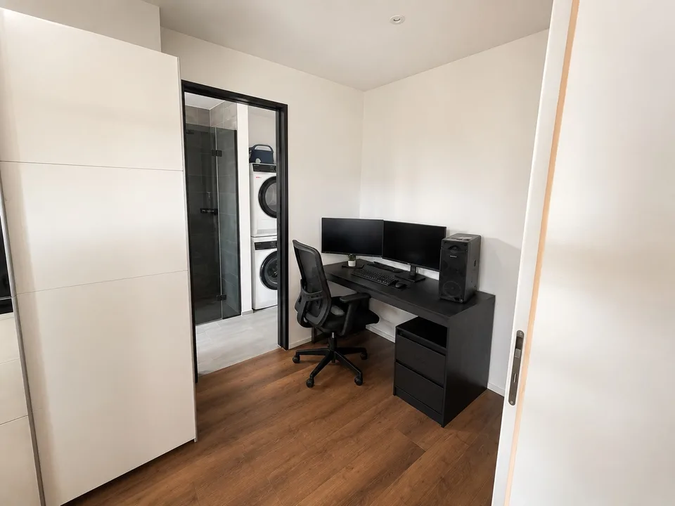 Moderne 3.5-Zimmer-Neubauwohnung mit BORA-Küche, zwei Bädern und sonnigem Balkon