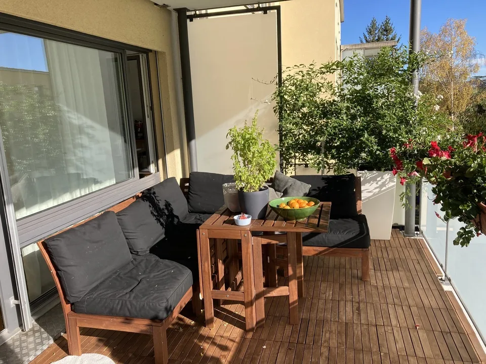 Spacious, Bright and Cousy 4th-floor apartment for rent in Zurich