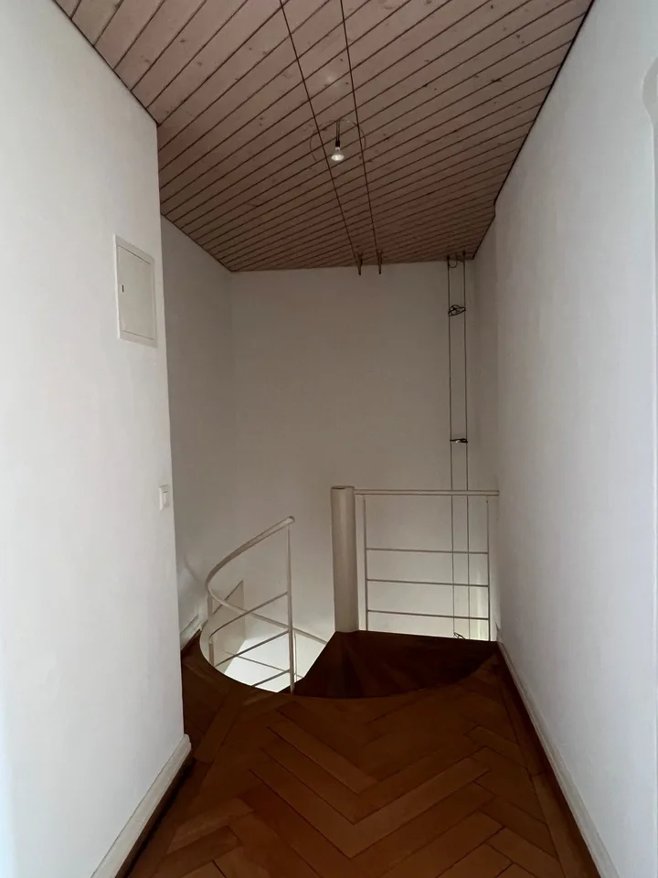 Charmante 4.5-Zimmer-Maisonette-Wohnung im Herzen von Zürich – Kreis 3