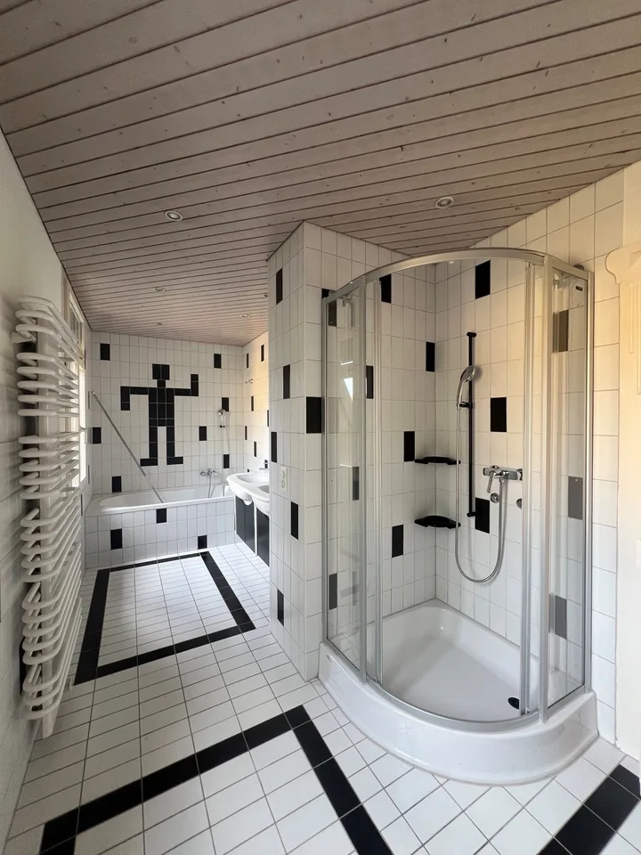 Charmante 4.5-Zimmer-Maisonette-Wohnung im Herzen von Zürich – Kreis 3