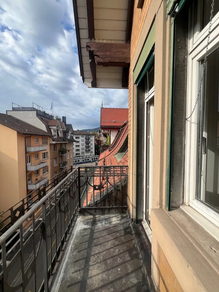 Charmante 4.5-Zimmer-Maisonette-Wohnung im Herzen von Zürich – Kreis 3