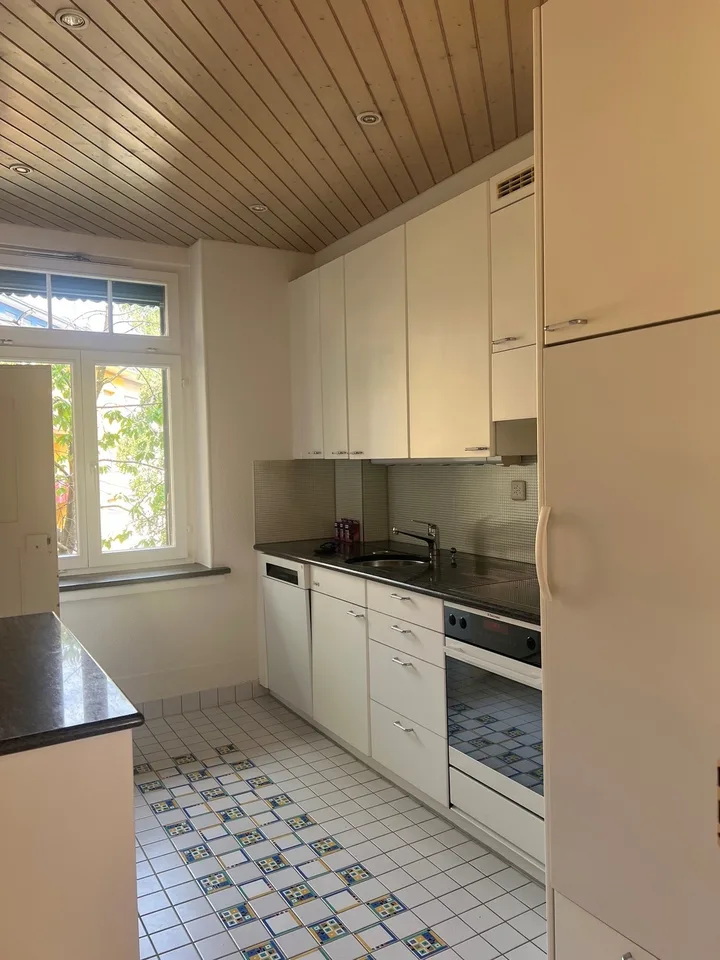 Charmante 4.5-Zimmer-Maisonette-Wohnung im Herzen von Zürich – Kreis 3