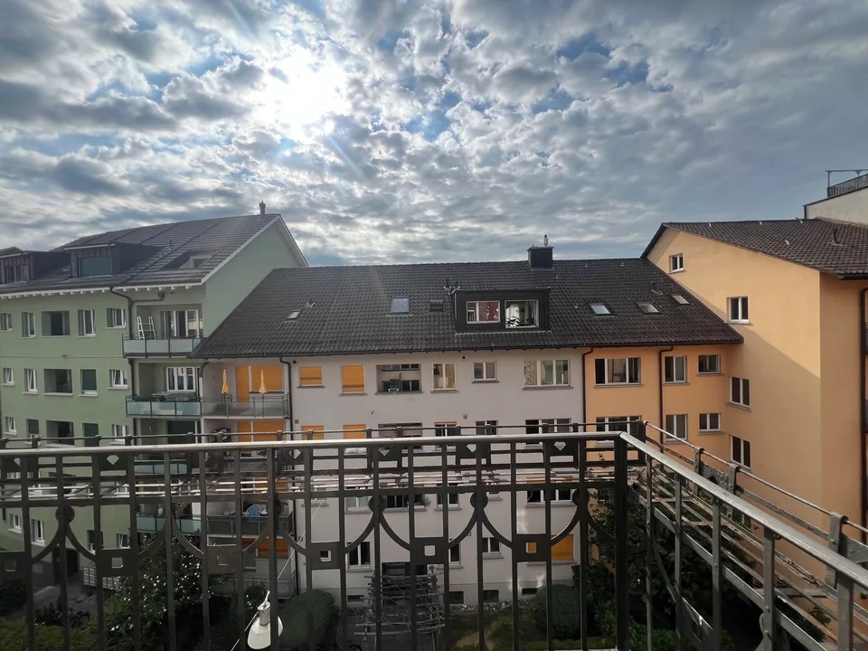 Charmante 4.5-Zimmer-Maisonette-Wohnung im Herzen von Zürich – Kreis 3