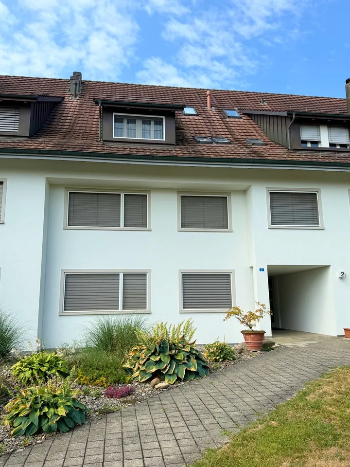 Grosszügige 3.5-Zimmer-Wohnung am Naturschutzgebiet Katzensee