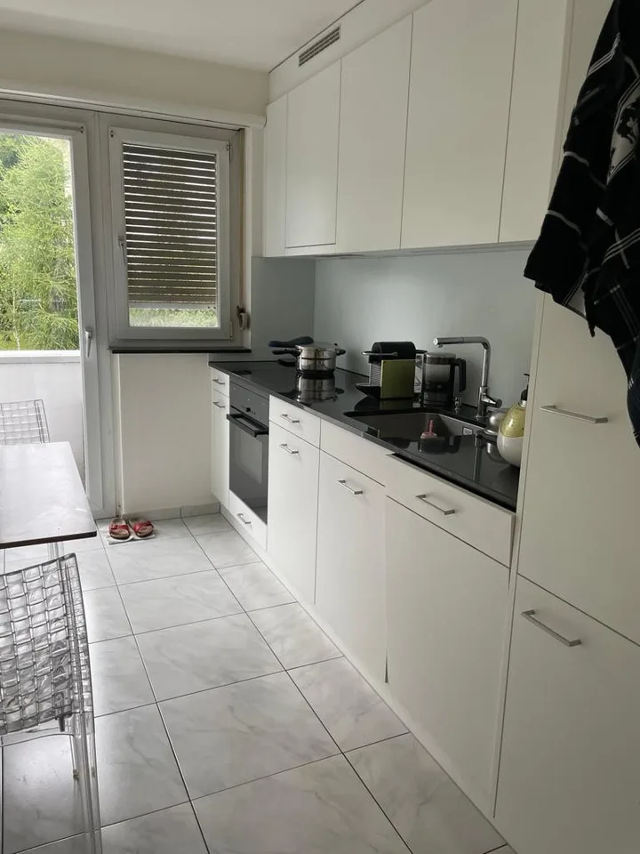 Attraktive 4-Zimmerwohnung mit Balkon an begehrter Lage in Zürich