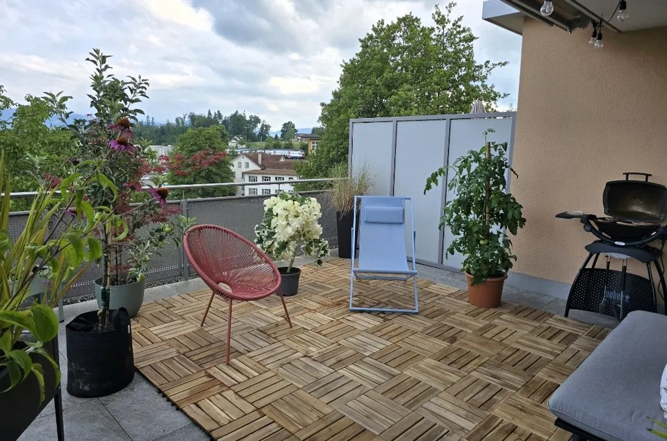 Charmante Attikawohnung im Zürcher Oberland