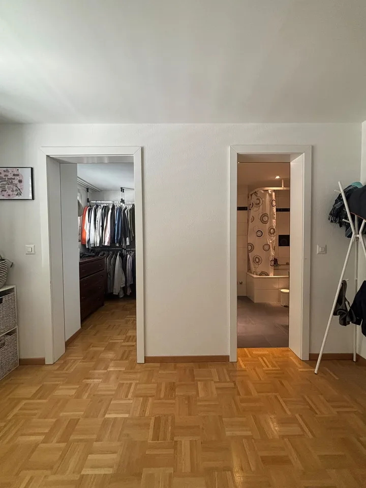 Schönes WG-Zimmer mit eigenem Bad und Dachterrasse im Bruchquartier