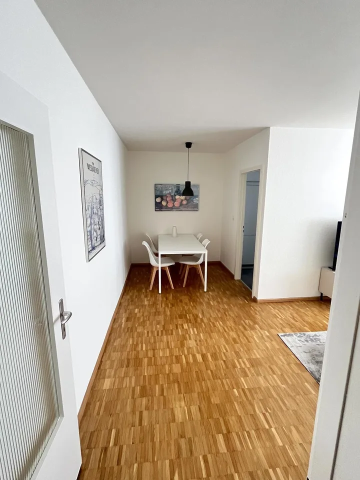 Helle 2-Zimmer-Wohnung mit Balkon in Basel Innenstadt zur Untermiete