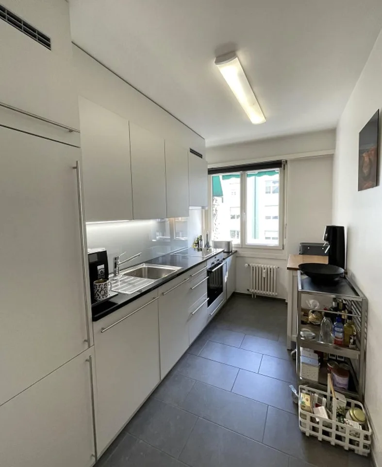 Helle 2-Zimmer-Wohnung mit Balkon in Basel Innenstadt zur Untermiete