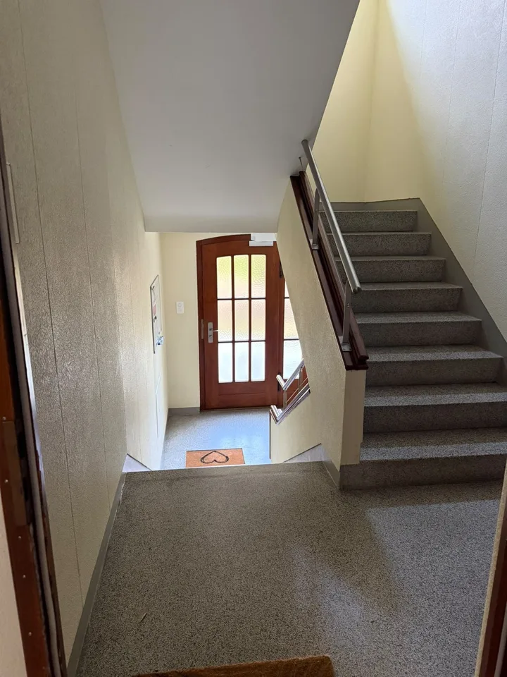 2.5-Room Apartment with Spacious Living Area & Private Garden