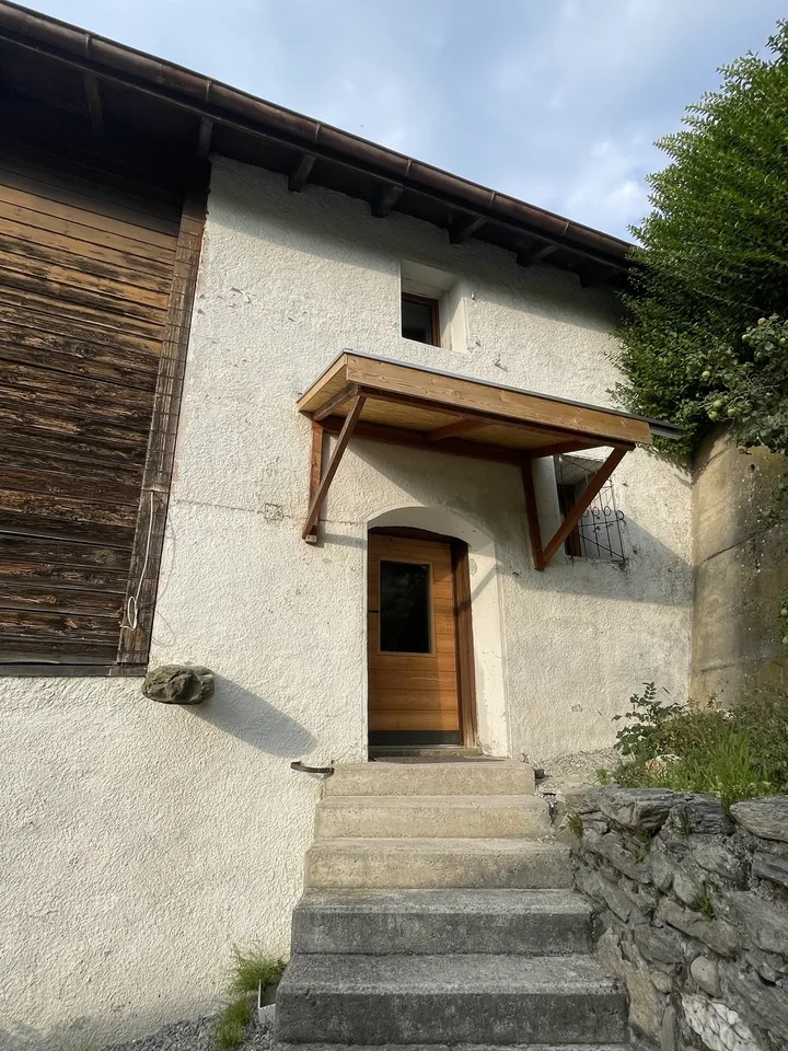 Einfamilienhaus im Grünen, Neue Simplonstrasse 80 Brig