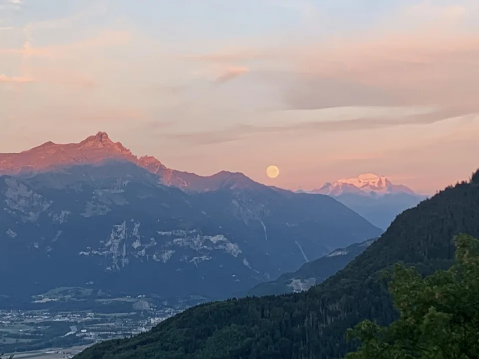 Terrain à bâtir de 453 m² avec vue panoramique, Revereulaz