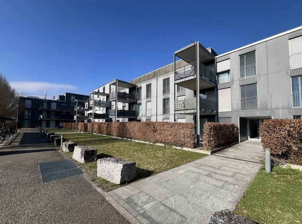 Moderne 3.5 Zimmerwohnung in Bassersdorf