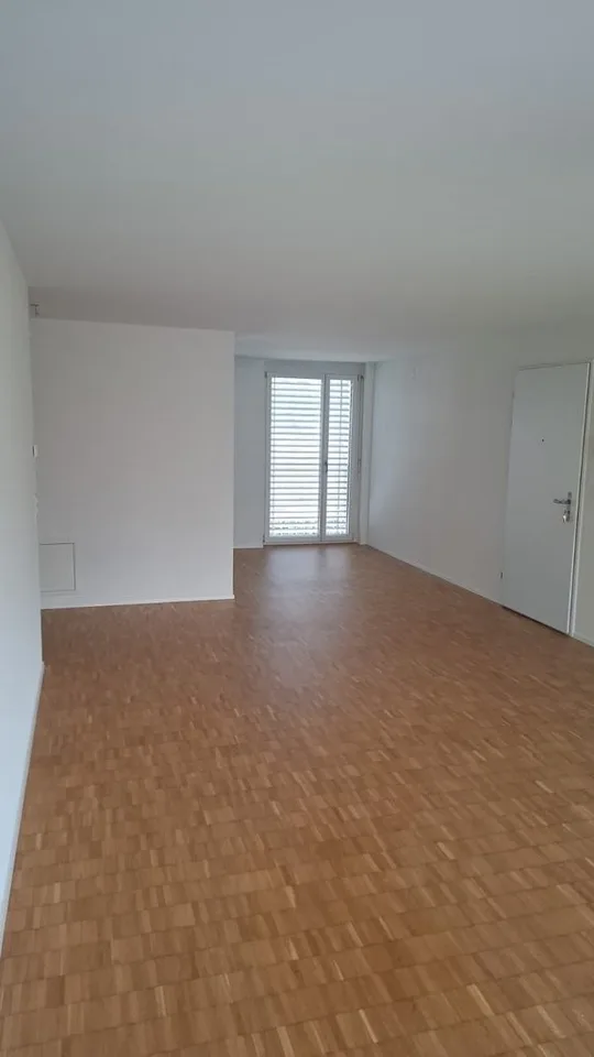 Moderne 3.5 Zimmerwohnung in Bassersdorf