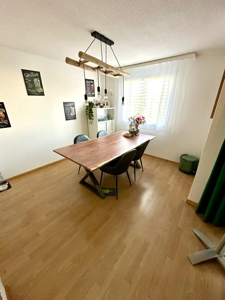 Moderne 2.5-Zimmer-Wohnung in Buchs ZH