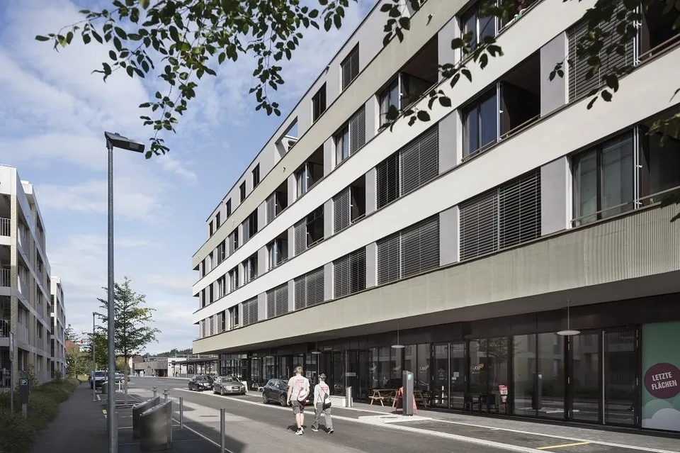 Ihre moderne 2 Zimmer-Wohnung im Herzen von Suhr