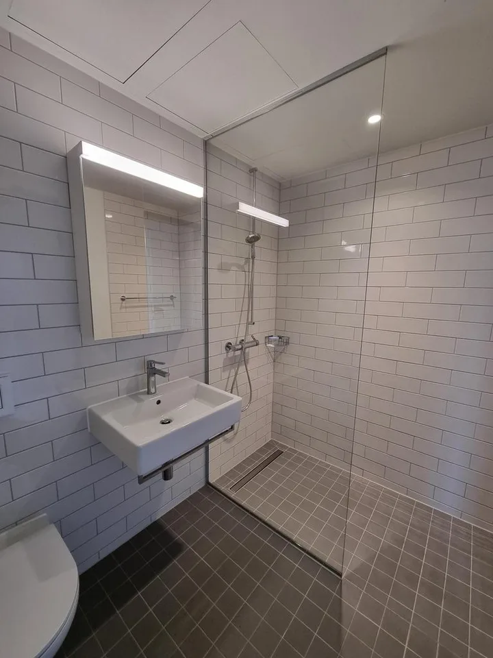 Ihre moderne 2 Zimmer-Wohnung im Herzen von Suhr