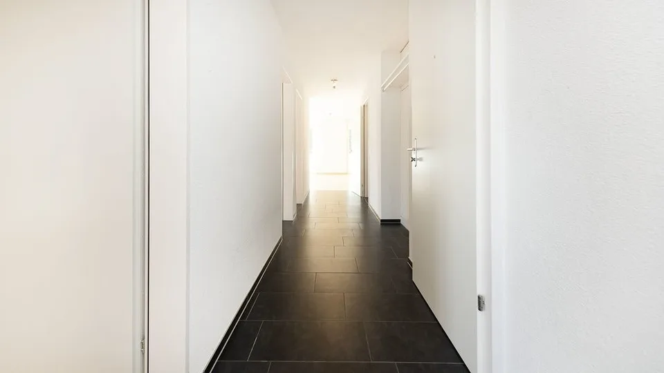 Appartamento moderno 3.5 locali con ampio balcone in affitto