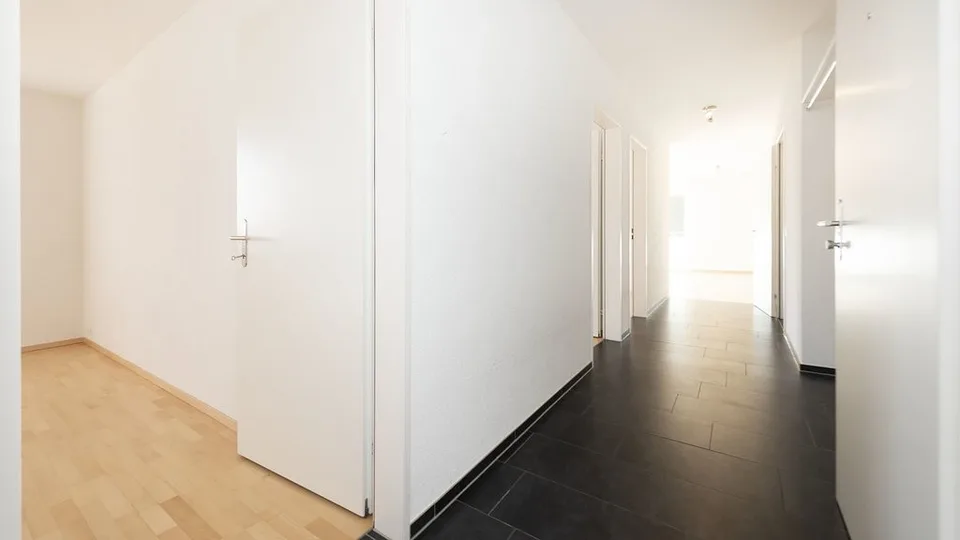 Appartamento moderno 3.5 locali con ampio balcone in affitto