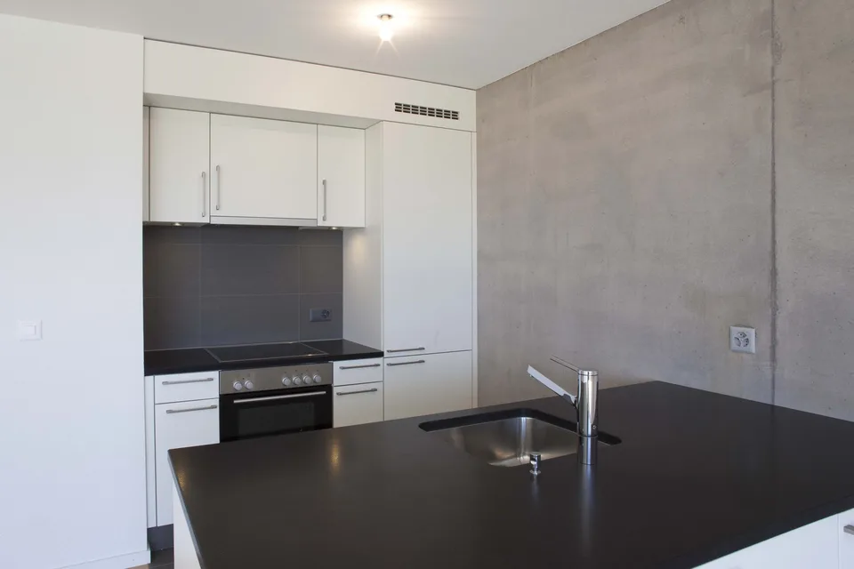 Appartement moderne de 2.5 pièces de 55 m2 avec balcon au 2ème étage !