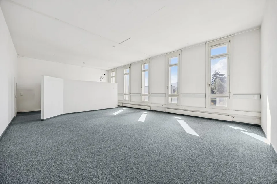 Vielseitige Büro-, Lager- oder Gewerbefläche an Top-Lage in Heerbrugg