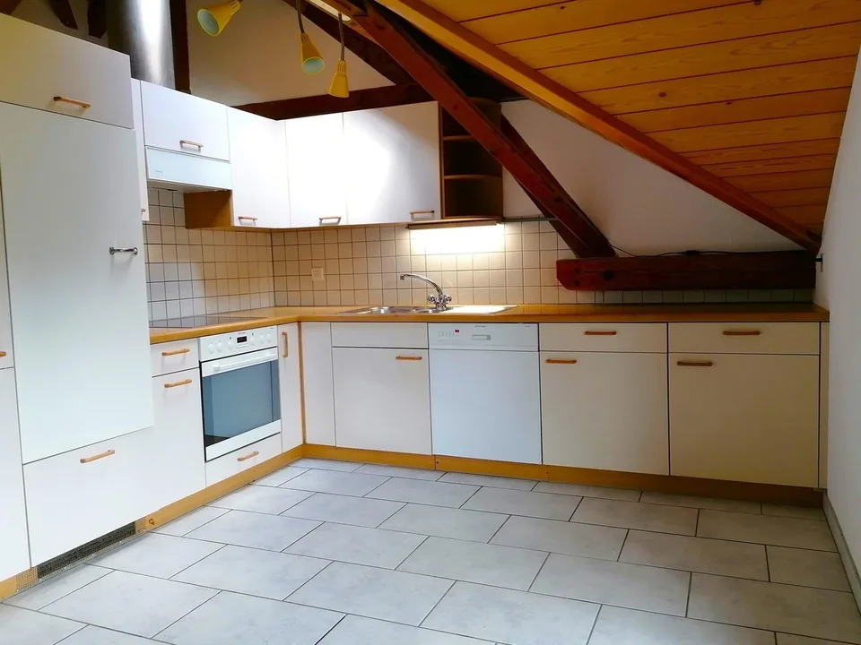 4½-Zimmer-Dachwohnung mit traumhafter Aussicht und Hobbyraum