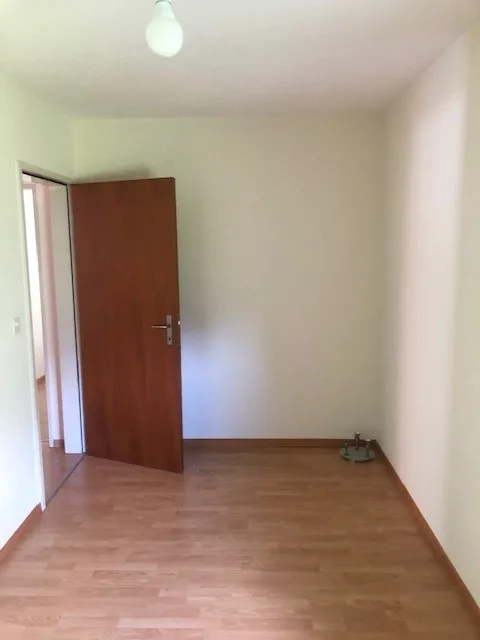 2-Zimmer-in einer WG mit gemeinsamem Wohnzimmer mit Seesicht in Hergiswil