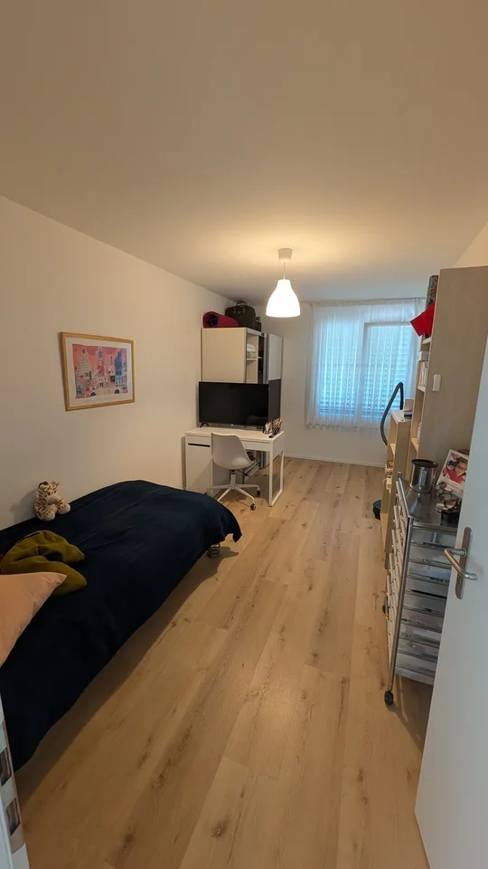 Schöne, grosszügige 120m² Wohnung – ideal für Berufstätige und Flughafenpendler