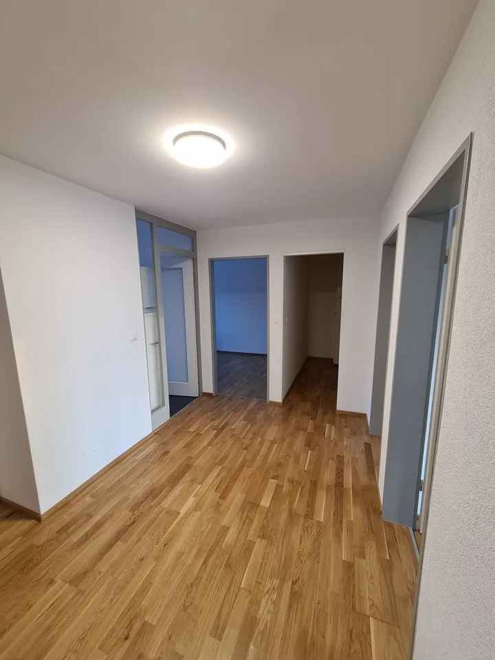 Helle Wohnung mit grossem Westbalkon & hochwertiger Ausstattung