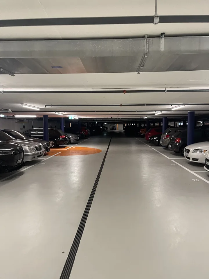 Tiefgaragenstellplatz 20.08-18.10