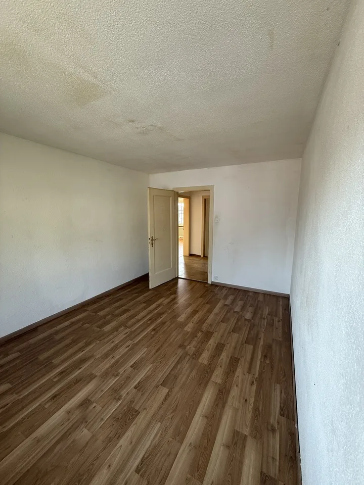 Grosszügiges 20 m² Zimmer in zentraler Lage in Uster