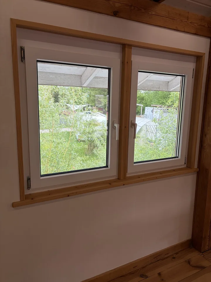 "helle Fabrikloft als Büro/Atelier" an ruhiger Lage von Riedikon