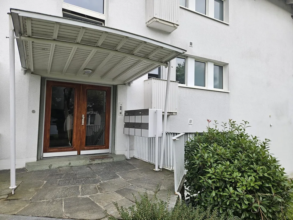 Grosszügige, stilvolle renovierte 3.5-Zimmer-Wohnung nahe Unispital / ETH