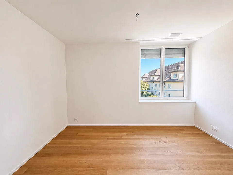 ERSTBEZUG – wunderbare 3.5-Zimmer-Neubauwohnung mit Eigentumsstandard und Uetlibergblick