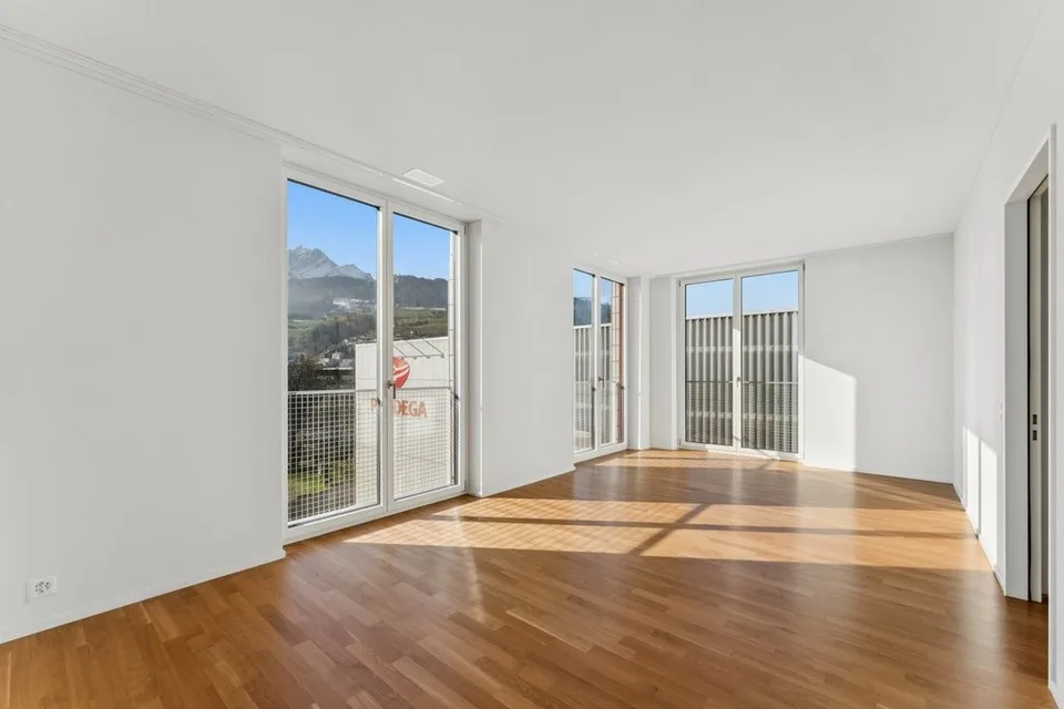 Lichtdurchflutete 4.5-Zimmerwohnung im 6. Obergeschoss