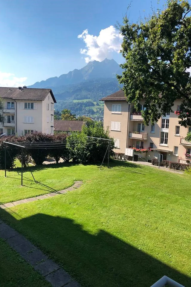 2‑Zimmer‑Wohnung mit Balkon und Parkplatz im Bireggring