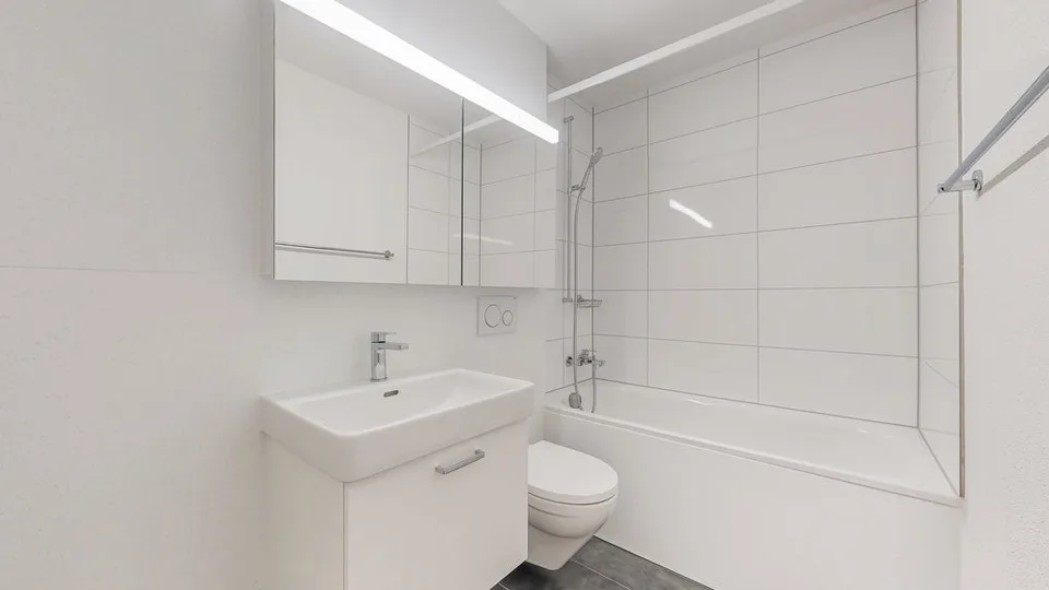 Ihre neu sanierte 4.5 Zimmerwohnung mit zwei Balkonen