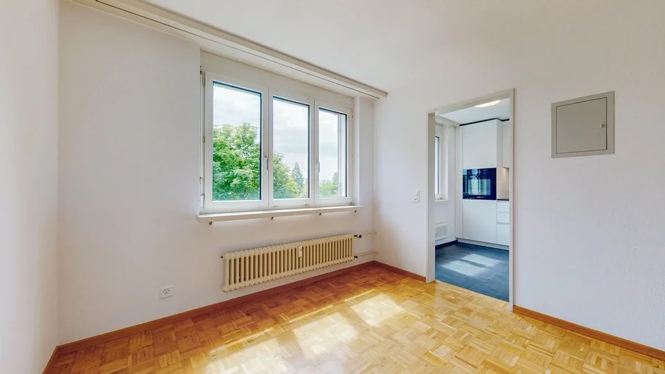 Ihre neu sanierte 4.5 Zimmerwohnung mit zwei Balkonen
