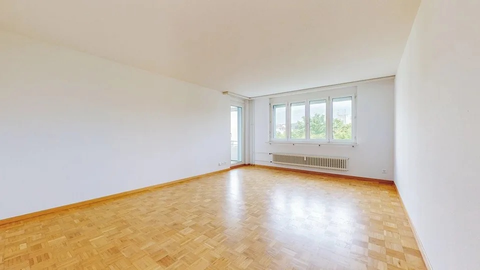 Ihre neu sanierte 4.5 Zimmerwohnung mit zwei Balkonen