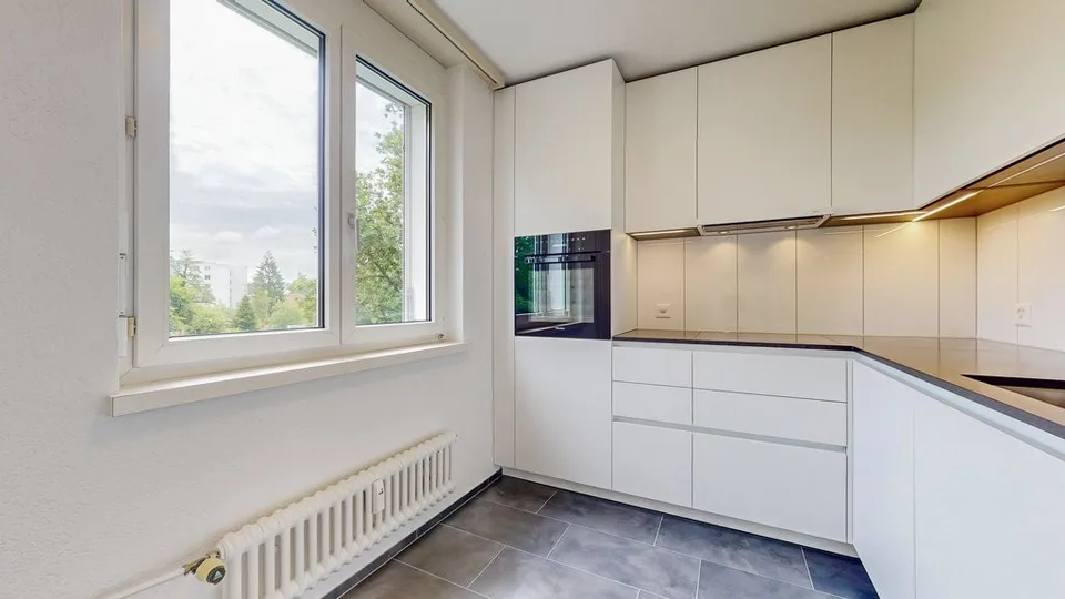 Ihre neu sanierte 4.5 Zimmerwohnung mit zwei Balkonen