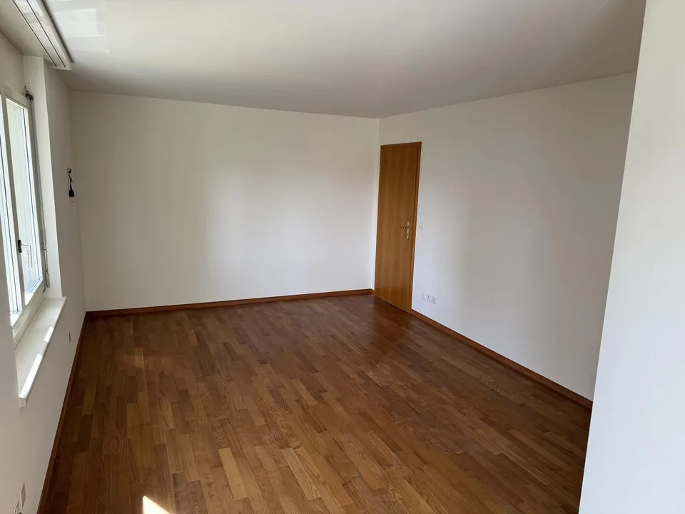 4.5-Zimmerwohnung im 1. Obergeschoss – Erstvermietung nach Sanierung