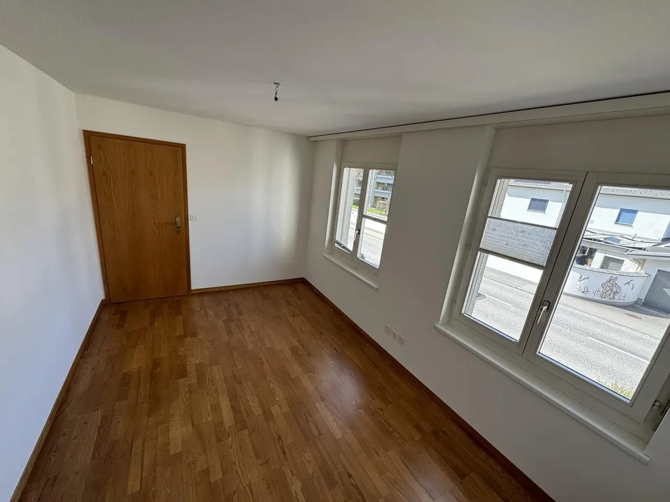 4.5-Zimmerwohnung im 1. Obergeschoss – Erstvermietung nach Sanierung