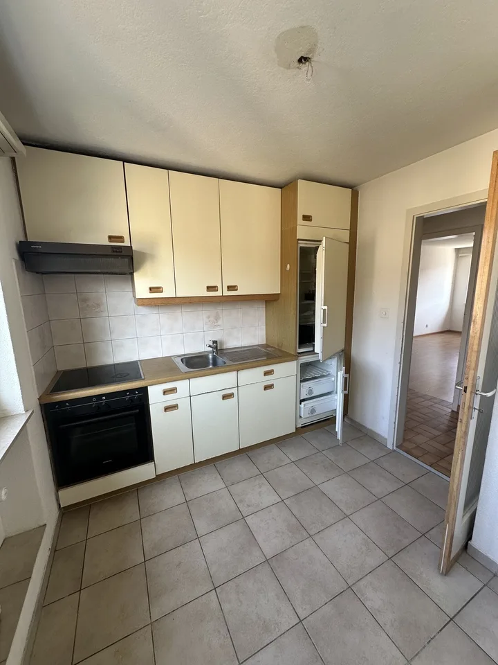 Helle 3.5-Zimmerwohnung im 4. OG – Kleine Allmend 3, Sissach