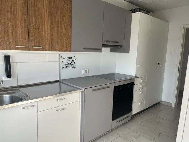 Zu vermieten Gemütliche 3 1/2 Zimmer Wohnung