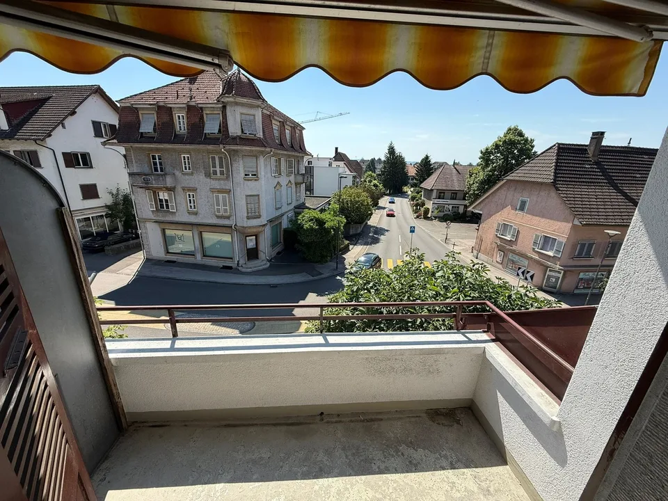 Zu vermieten Gemütliche 3 1/2 Zimmer Wohnung