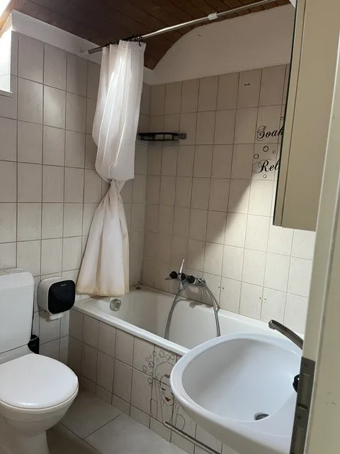 Zu vermieten Gemütliche 3 1/2 Zimmer Wohnung