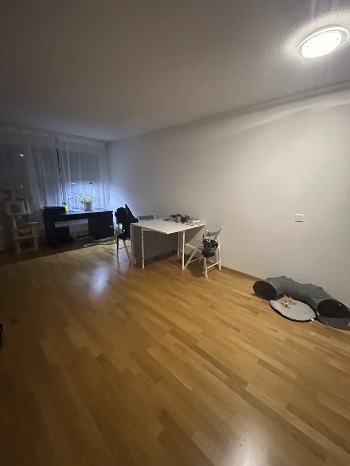 Nachmieter/in gesucht – 2-Zimmer-Wohnung mit 2 Balkonen in Bern