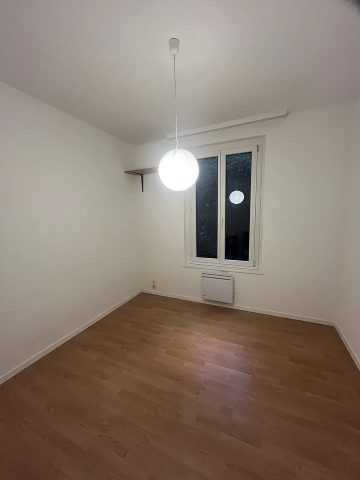 🏡 Chambre à louer dans coloc à Villars-sur-Glâne! ✨