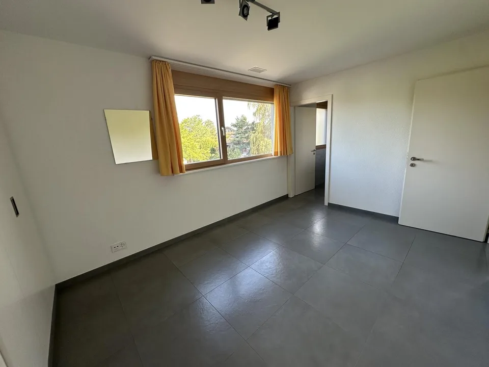 Appartement avec place garage — Saint-Sulpice, VD